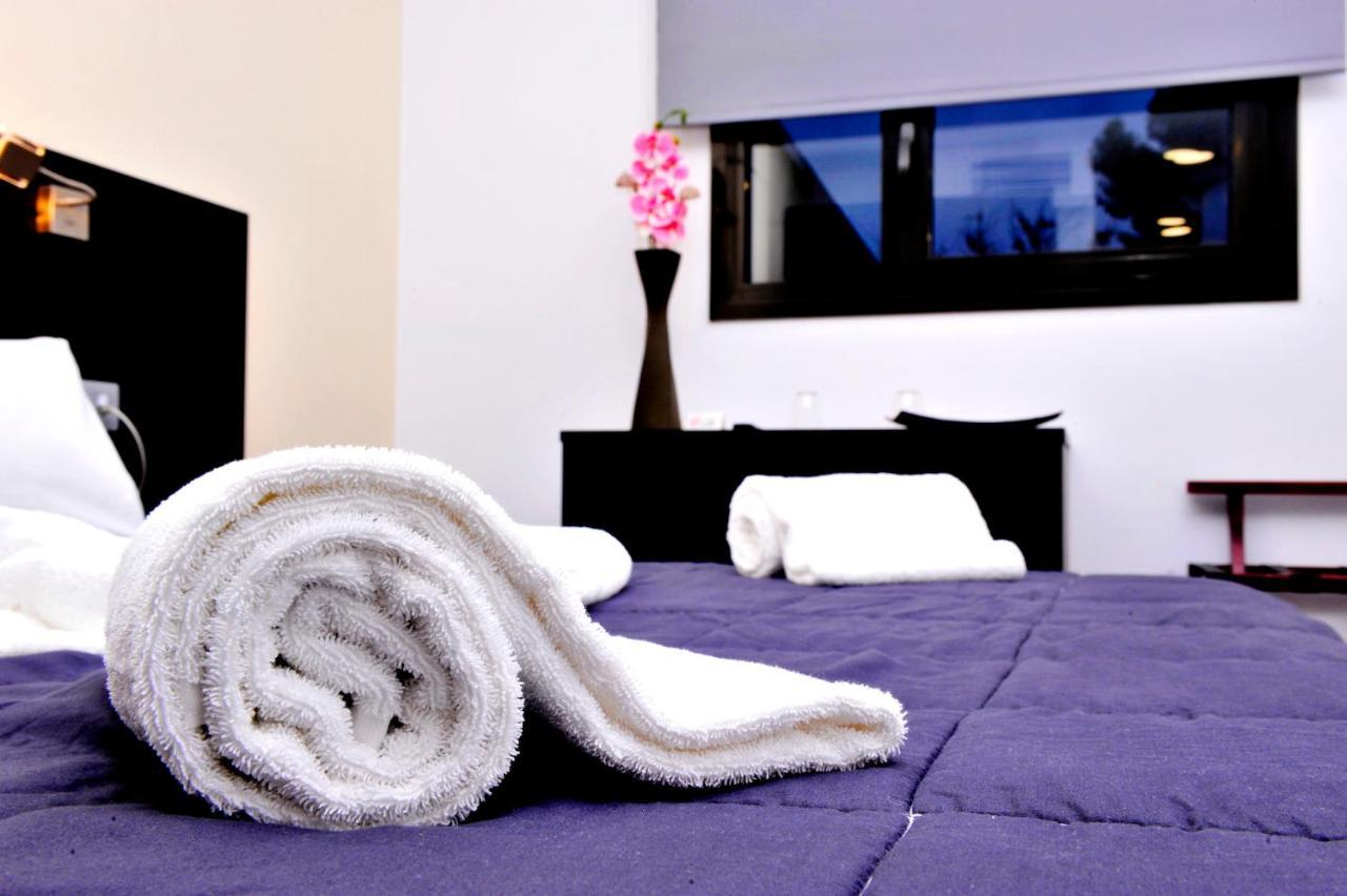 6 Bis Hotel Кастелдефелс Екстериор снимка