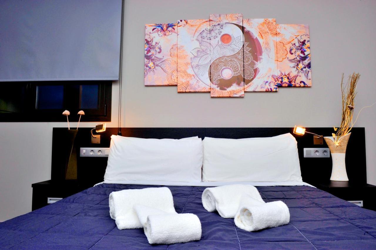 6 Bis Hotel Кастелдефелс Екстериор снимка