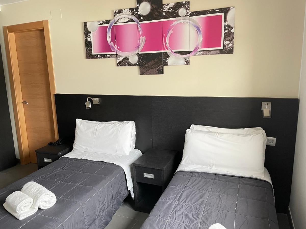 6 Bis Hotel Кастелдефелс Екстериор снимка
