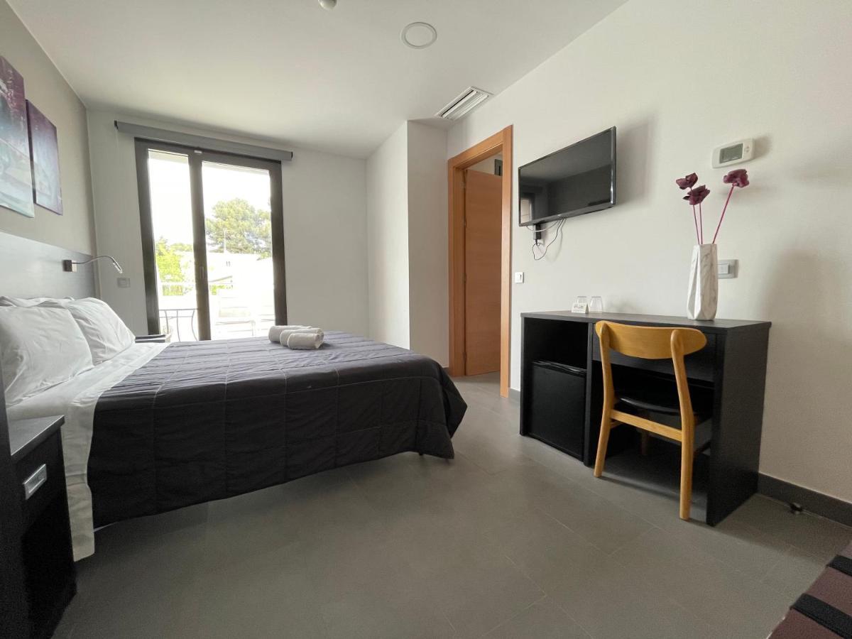 6 Bis Hotel Кастелдефелс Екстериор снимка