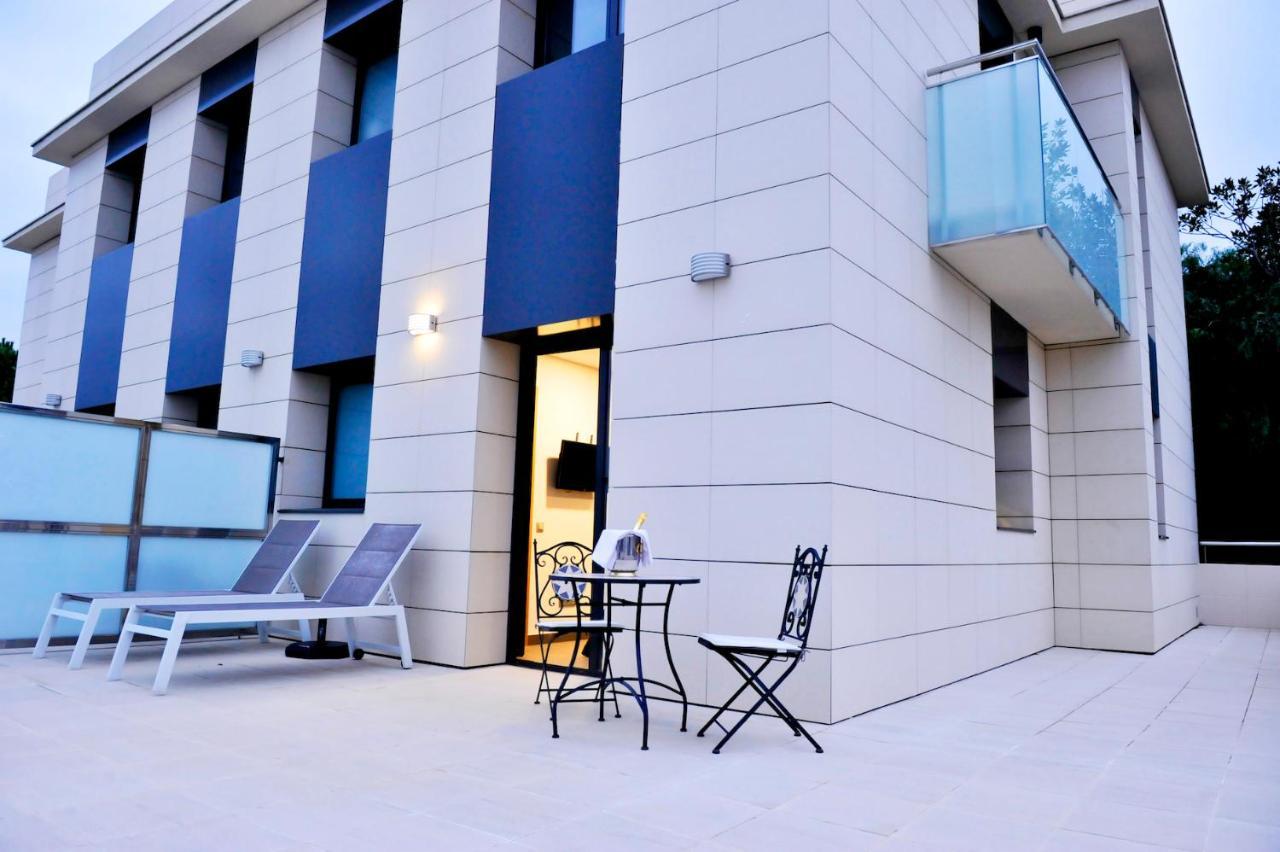 6 Bis Hotel Кастелдефелс Екстериор снимка
